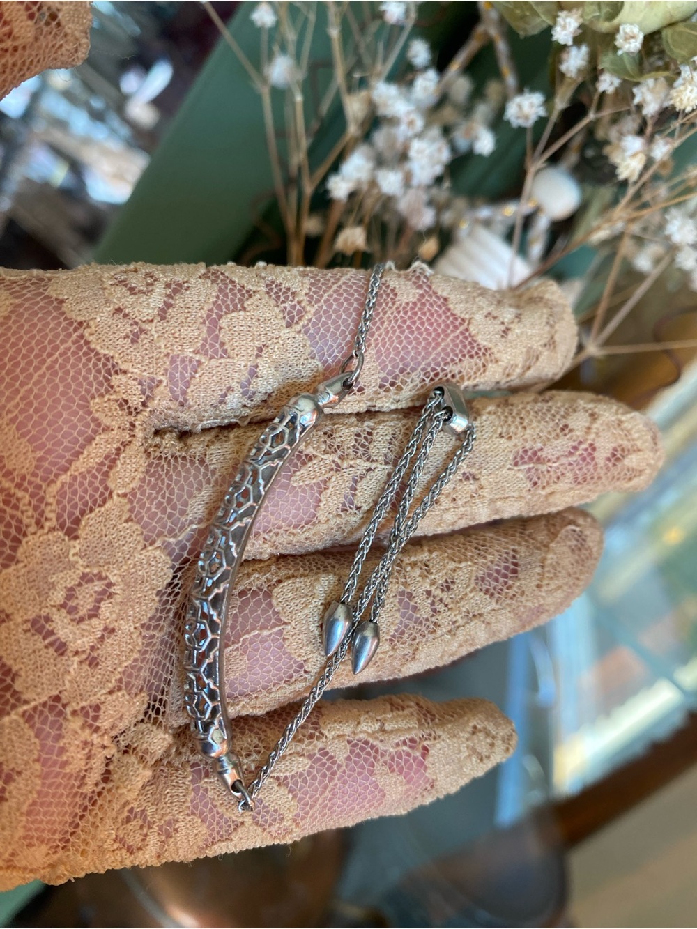 Kendra Scott Gilly Crescent Bracelet - Picture 6 of 8